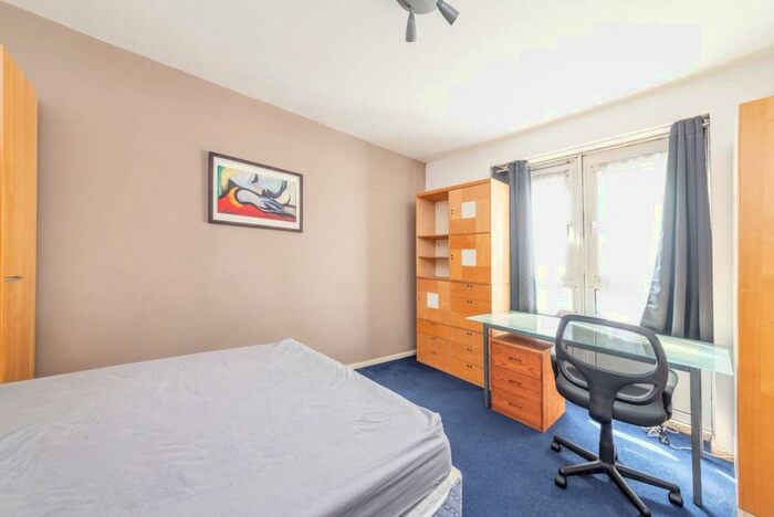 2 Bedroom Flat To Rent In Robert Street, Regent's Park, London, NW1