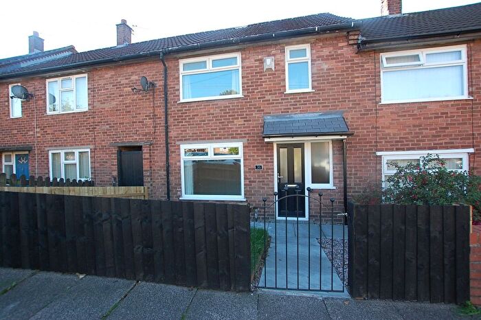 3 Bedroom Detached House To Rent In Hazelhurst Road, Ashton-Under-Lyne, Greater Manchester, OL6