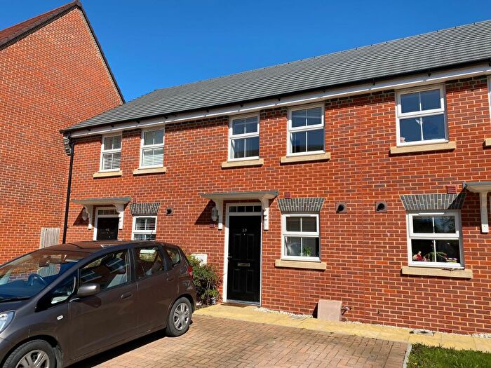 2 Bedroom Terraced House To Rent In Walnut Close, Romsey, SO51