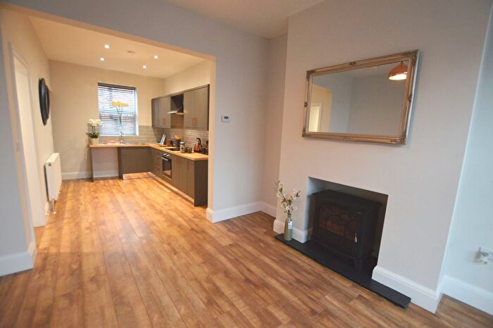 4 Bedroom Property To Rent In Slack Lane, Wakefield, WF4