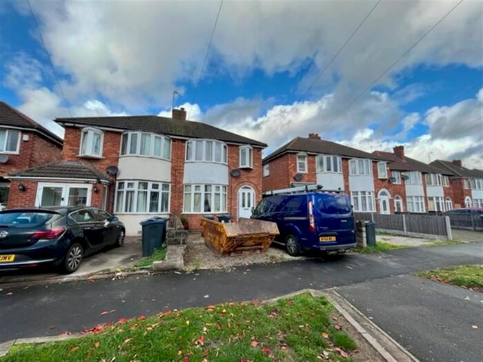 3 Bedroom Semi-Detached House To Rent In Church Road, Sheldon, Birmingham, B26