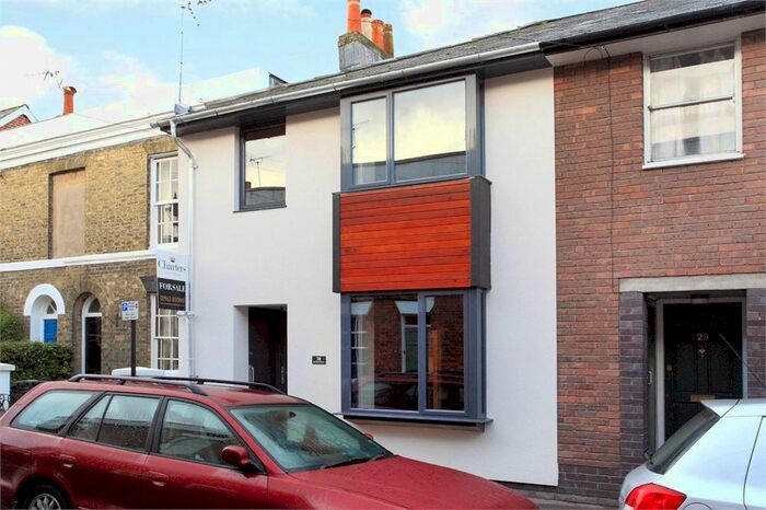 3 Bedroom Town House To Rent In Parchment Street, Winchester, SO23