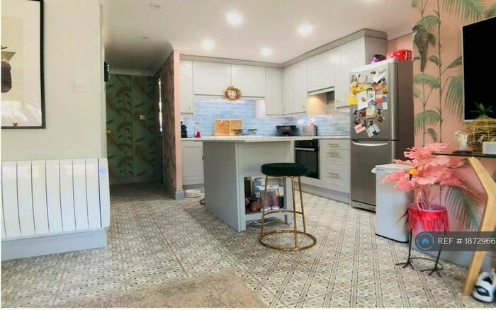 2 Bedroom Maisonette To Rent In Ware, Ware, SG12