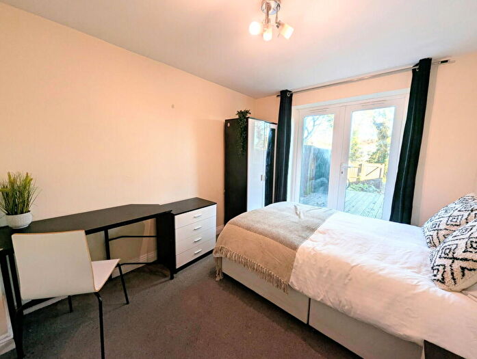 1 Bedroom Town House To Rent In Magpie Lane, Eastleigh, Hampshire, SO50