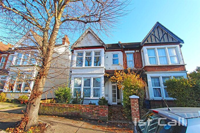 1 Bedroom Flat For Sale In Honiton Road, Southend On Sea, SS1