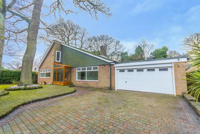 3 Bedroom Detached House To Rent In The Links, Mansfield, NG18