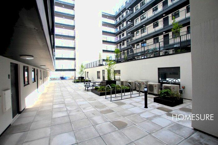 2 Bedroom Flat To Rent In Baltic View, Brick Street, L1