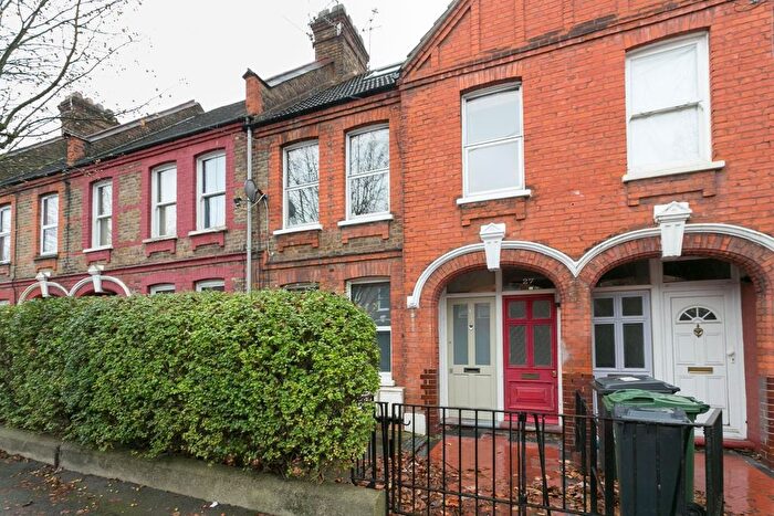 1 Bedroom Flat To Rent In Diana Road, London, E17