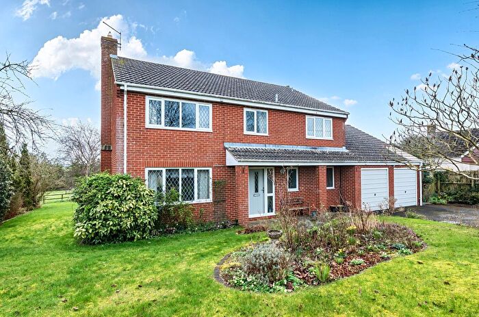 5 Bedroom Detached House For Sale In The Lynch, West Stour, Gillingham, SP8