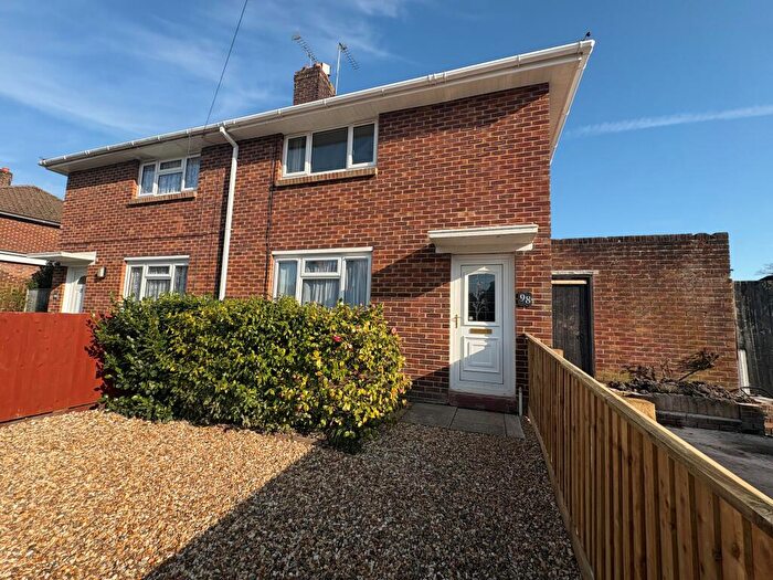2 Bedroom House To Rent In Kitchener Crescent, Poole, BH17