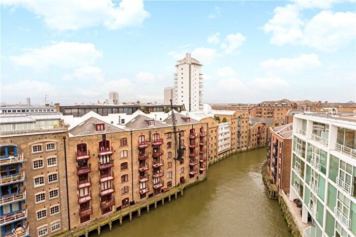 2 Bedroom Flat To Rent In Cinnamon Wharf, Shad Thames, London, SE1