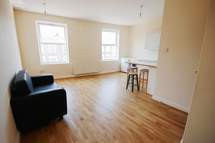 1 Bedroom Apartment To Rent In York Way, London, N7
