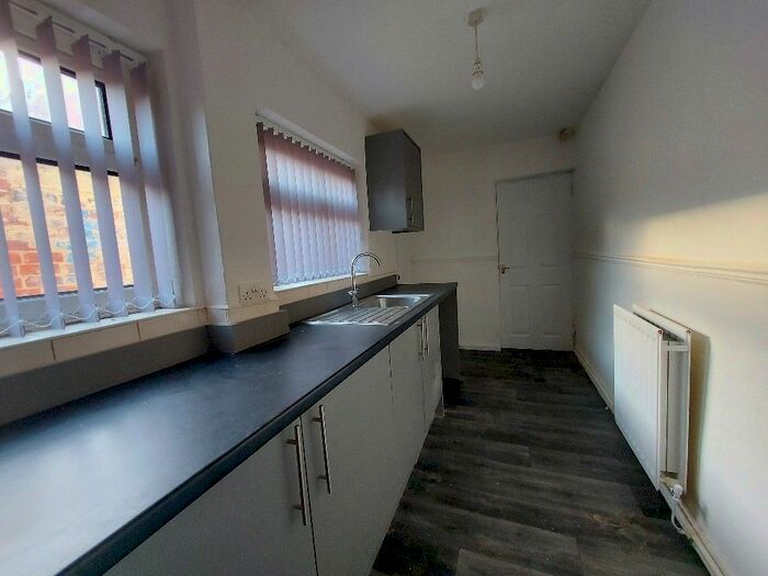 2 Bedroom Town House To Rent In Devon Street, Hartlepool, TS25