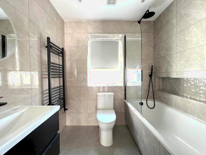 2 Bedroom Penthouse To Rent In Lawns Court, The Avenue, Wembley, Greater London, HA9