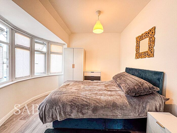 1 Bedroom End Of Terrace House To Rent In Devonshire Road, Southall, UB1