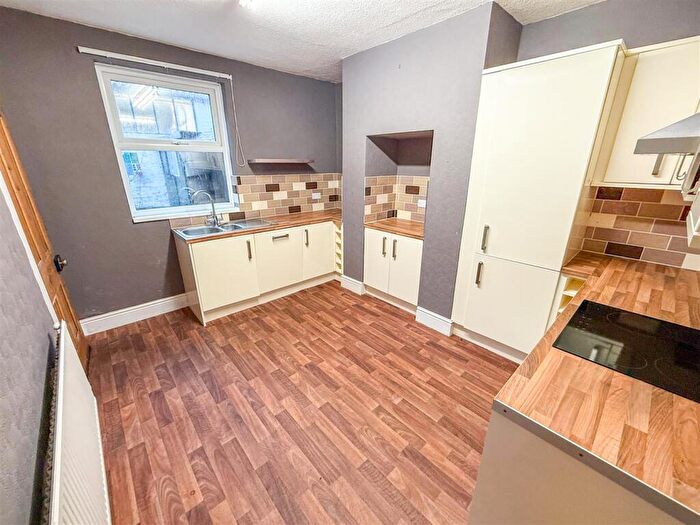 3 Bedroom Semi Detached House For Sale In Heath Road, Ripley, DE5