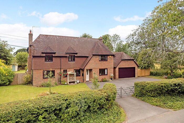 4 Bedroom Detached House For Sale In Pond Lane, Lasham, GU34
