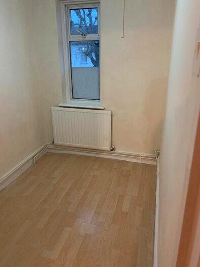 2 Bedroom Semi-Detached House To Rent In Katherine Road, Forest Gate E7