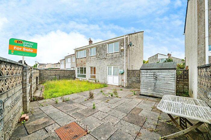 3 Bedroom Terraced House For Sale In Maes-Y-Felin, Bridgend, CF31