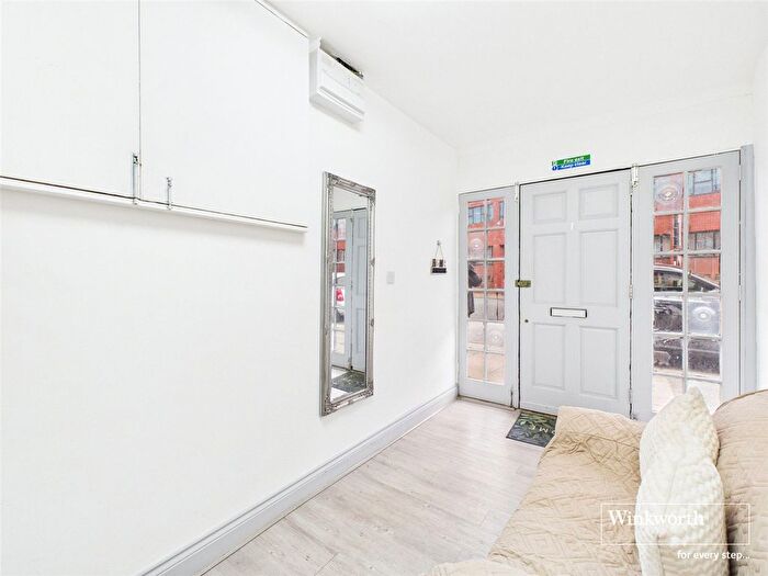 2 Bedroom Flat To Rent In Castle Street, Reading, Berkshire, RG1