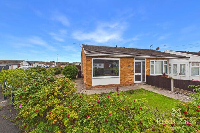 1 Bedroom Bungalow For Sale In Llys Madoc, Towyn, Conwy, LL22