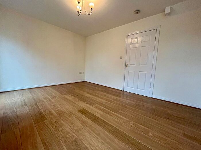 3 Bedroom Mews To Rent In Park Close, Ribbleton, PR2