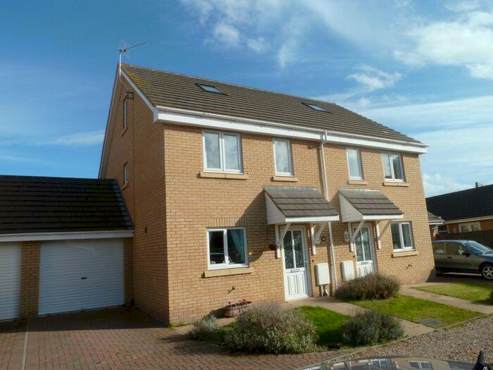 3 Bedroom Semi-Detached House To Rent In Saxon Gate, Holywell Row, IP28