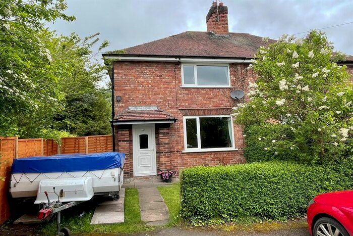 3 Bedroom Semi-Detached House For Sale In Chapel Avenue, Kingsley, Frodsham, WA6