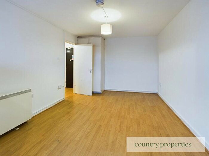 Studio To Rent In Boundary Lane, Welwyn Garden City, AL7