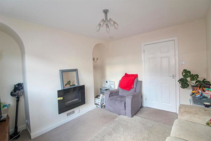 2 Bedroom End Of Terrace House To Rent In Victoria Avenue, Ripon, HG4