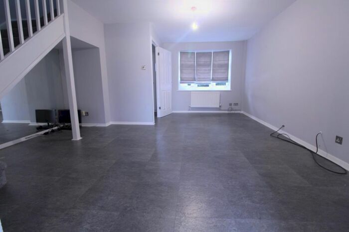 3 Bedroom Property To Rent In Friends Avenue, Cheshunt, Waltham Cross, EN8