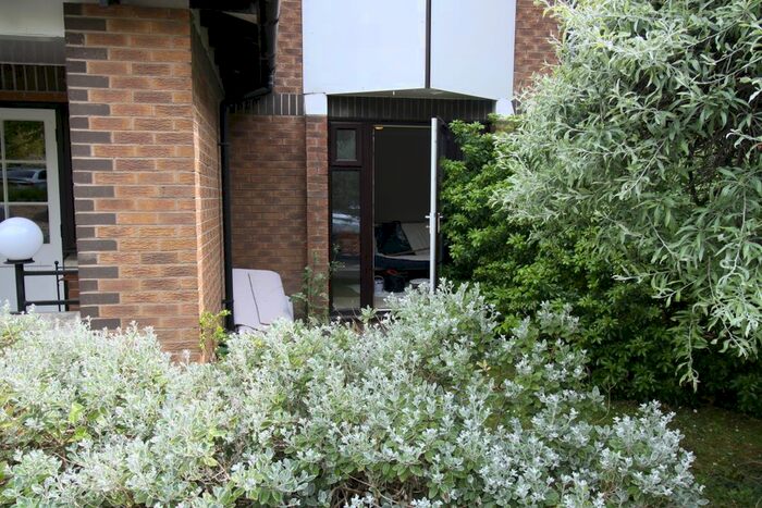 1 Bedroom Flat To Rent In Halley Gardens, Lee, SE13