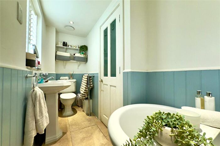 2 Bedroom Semi-Detached House For Sale In Poyle Road, Tongham, Surrey, GU10