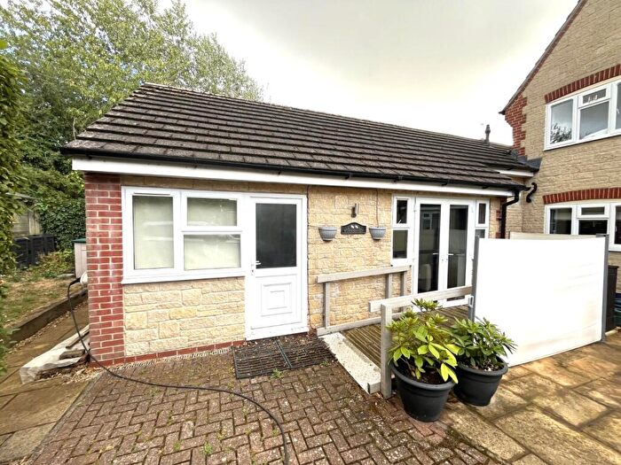 1 Bedroom Apartment To Rent In Harding Close, Faringdon, Oxfordshire, SN7