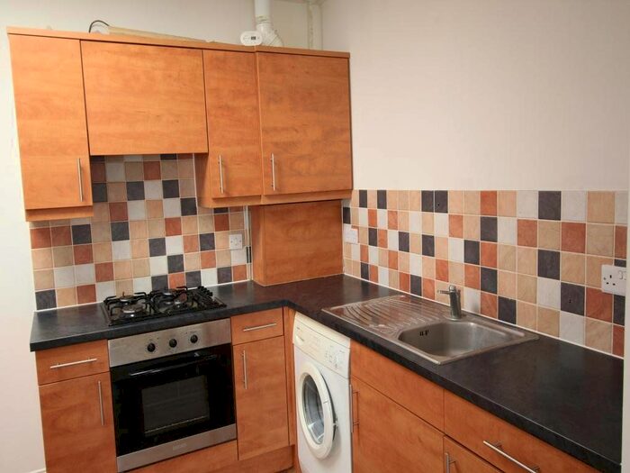 1 Bedroom Flat To Rent In Victoria Road, Southampton, Hampshire, SO19