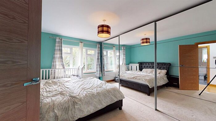 2 Bedroom Bungalow For Sale In St. James Avenue, Broadstairs, CT10