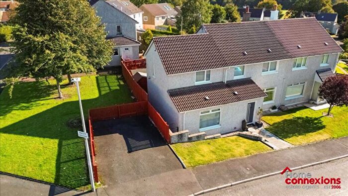 4 Bedroom Semi-Detached House For Sale In Wingate Crescent, Calderwood, East Kilbride, G74