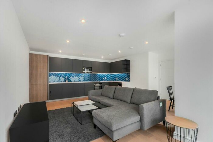 2 Bedroom Apartment To Rent In Cassia Building, E2