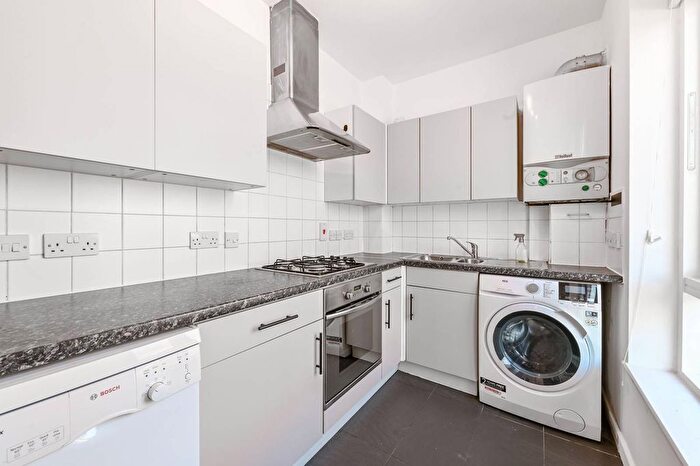 1 Bedroom Flat To Rent In Wick Road, Hackney, London, E9
