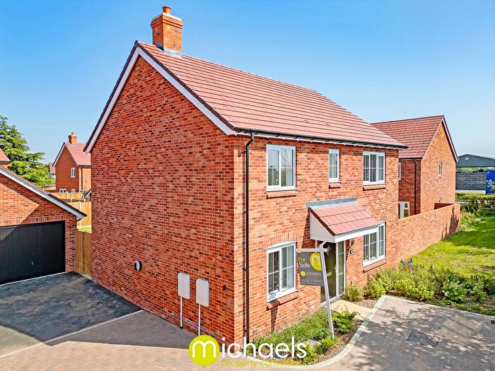 4 Bedroom Detached House For Sale In Fouracre Field, Fordham Heath, Colchester, CO3