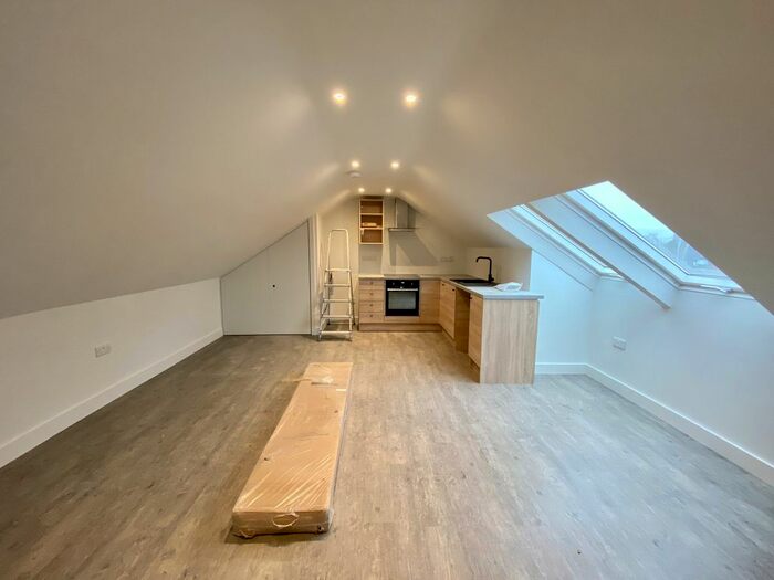 1 Bedroom Flat To Rent In Church Road, Cheadle, SK8