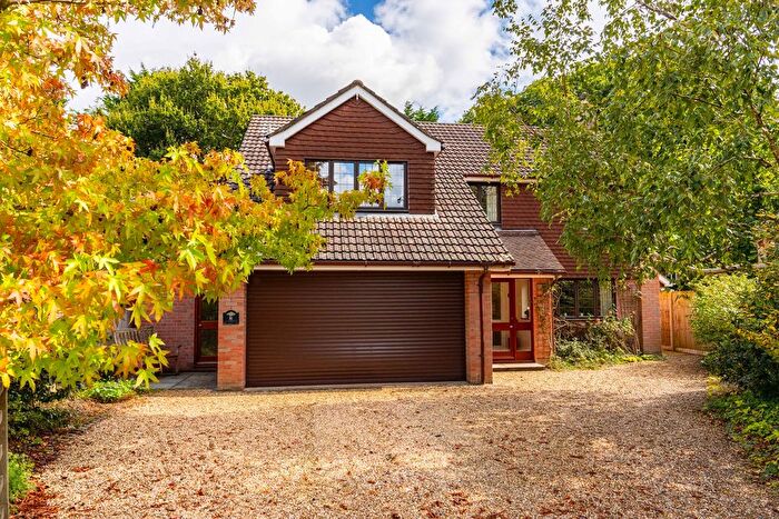 4 Bedroom Detached House For Sale In New Forest Drive, Brockenhurst, SO42