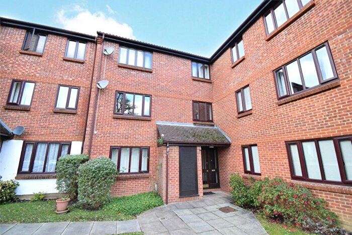 1 Bedroom Apartment To Rent In Kilmington Close, Bracknell, Berkshire, RG12