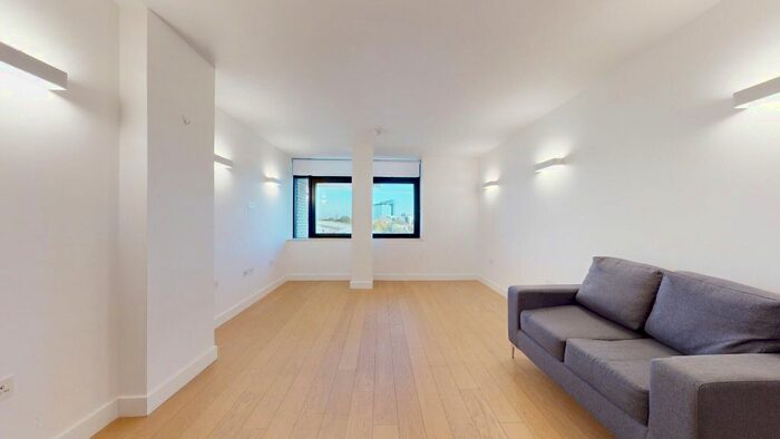 2 Bedroom Flat To Rent In New Horizons Court, Brentford, TW8