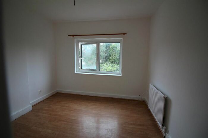 4 Bedroom Terraced House To Rent In Market Street, London, E6