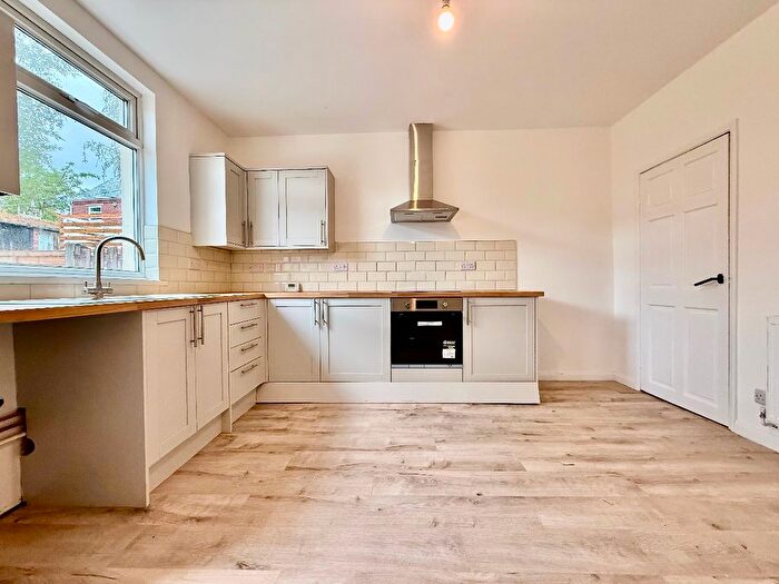 3 Bedroom Terraced House To Rent In Queen St, Eckington, Sheffield, S21