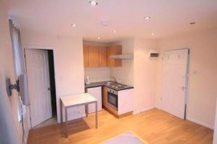 Studio To Rent In Offord Road, London, N1