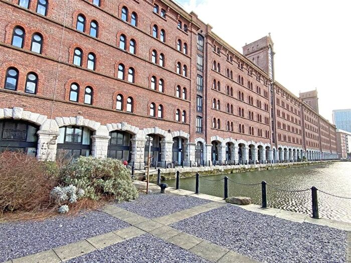 2 Bedroom Flat For Sale In Waterloo Road, Liverpool, Merseyside, L3