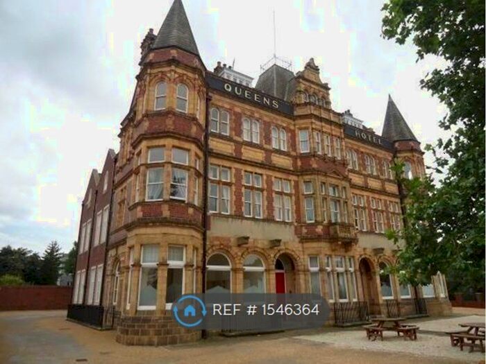 1 Bedroom Flat To Rent In Front Street, Pontefract, WF8