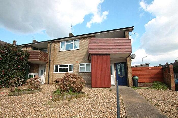 2 Bedroom Maisonette To Rent In Station Lane, Hornchurch, RM12